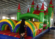 Los niños cuadruplican el parque de atracciones inflable de costura con la diapositiva grande