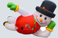 El muñeco de nieve inflable de la Navidad las decoraciones al aire libre de los 3.6m de los x 2.0m ventila a Santa Claus Reclining On The Ground soplada