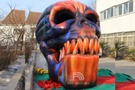 El cráneo esquelético del cráneo de la entrada de Halloween del diablo inflable inflable gigante de la decoración va al partido del club