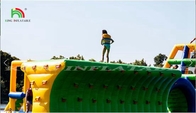 Equipo de parque acuático inflable tobogán flotante trampolín