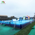 Parque de toboganes de agua inflable Casa de salto al aire libre con parque de piscinas de agua