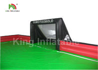 Juegos inflables verdes rojos portátiles/25 de los deportes * corte inflable del fútbol 10m