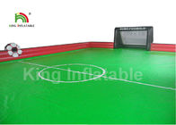 Juegos inflables verdes rojos portátiles/25 de los deportes * corte inflable del fútbol 10m