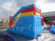 Castillo de salto inflable del mundo de la diversión del patio trasero de los niños con la lona del PVC, el color modificado para requisitos particulares y el tamaño