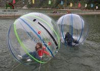 paseo inflable del diámetro del PVC los 2m de 1.0m m en la bola colorida de la raya de la bola del agua para los alquileres