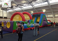 Pequeños juegos modificados para requisitos particulares del deporte del obstáculo del PVC Inflatabel con la diapositiva para todas las edades