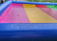 piscina de agua inflable del color azul del arco iris de la lona del PVC de 8 * 8 m para jugar de los niños