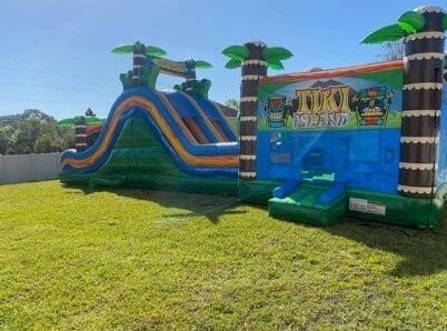 Despedida inflable del viaje de la selva y tobogán acuático de la subida combinado para los niños