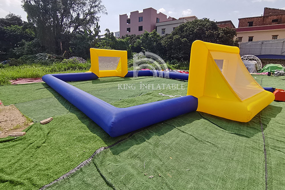 Campo de fútbol inflable interactivo al aire libre del campo de fútbol inflable para los adultos de los niños