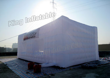 Tienda inflable blanca cosida prenda impermeable del acontecimiento del PVC rápidamente inflada para la actividad