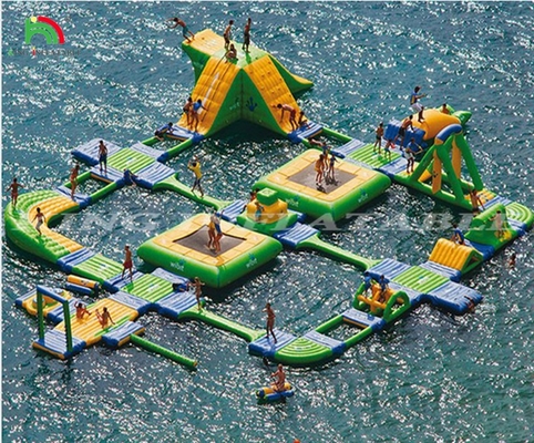 Parque acuático Inflable grande Equipo de parque acuático flotante Parque acuático inflable personalizado