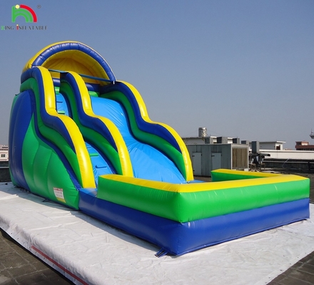 Casa comercial de salto inflable con tobogán acuático Castillo de salto para niños