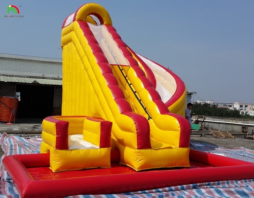 Piscina de agua inflable Rojo doble deslizamiento cerrado Niños Casa de salto Comercial Piscina de agua cerrada