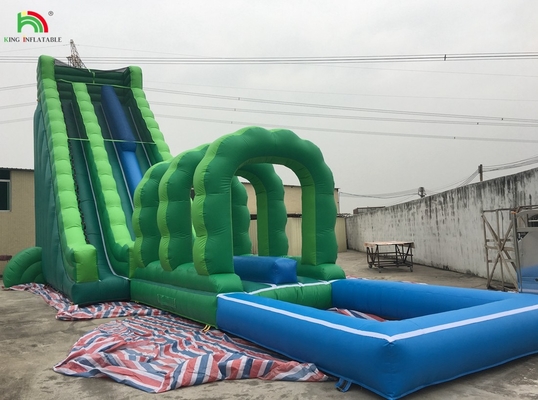 Deslizamiento de agua gigante inflable Deslizamiento de agua inflable comercial con piscina