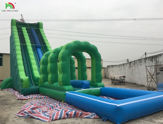 Deslizamiento de agua gigante inflable Deslizamiento de agua inflable comercial con piscina