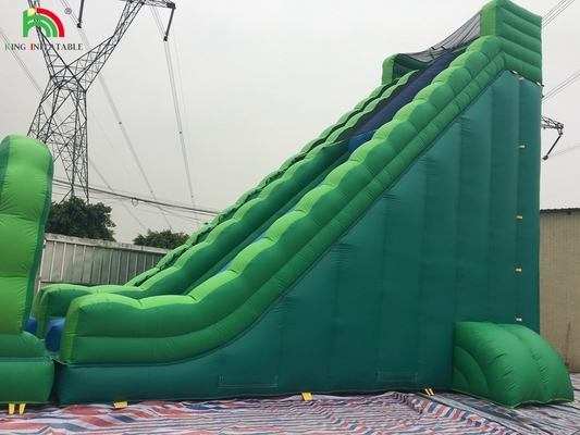 Deslizamiento de agua gigante inflable Deslizamiento de agua inflable comercial con piscina