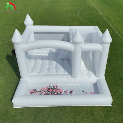 Comercial Blanco Inflable Bounce Castle House Niños tobogán acuático con agujero de bolas