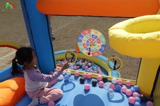 Niños Inflable Casa de Salto Combo Fiesta Pequeño Inflable Salto castillo de salto con piscina de tobogán Cesta de dardos Trampolín
