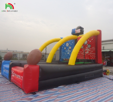 Juegos Inflables al aire libre Juegos de diversión Deportes Quarterback Blitz Juego de lanzamiento de fútbol inflable