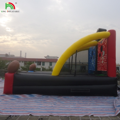 Juegos Inflables al aire libre Juegos de diversión Deportes Quarterback Blitz Juego de lanzamiento de fútbol inflable
