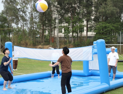 Juego deportivo inflables de PVC azul inflables de agua voleibol Red Campo de fútbol Campo de arena Corte de fútbol inflables Campo