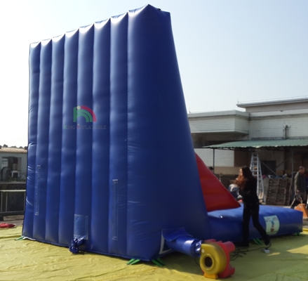 Fabrica mayorista de juegos deportivos comerciales al aire libre para adultos inflables juegos de pared pegajosos inflables castillo saltante