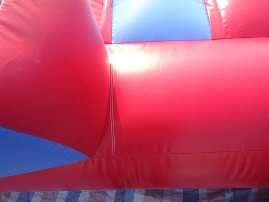 Arena de lucha inflada de PVC de alta calidad Corte de lucha de gladiadores para niños con palos Incluye parques de trampolín con soplador