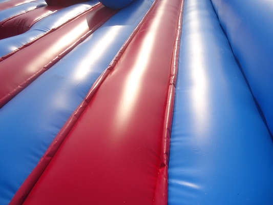 Arena de lucha inflada de PVC de alta calidad Corte de lucha de gladiadores para niños con palos Incluye parques de trampolín con soplador