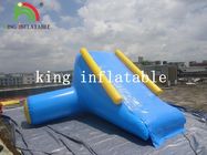 Diapositiva grande inflable del aire de la lona del PVC de U/de la forma de V 0.9m m para el agua Yelow/azul