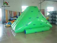 La aguamarina modificó los juguetes inflables del agua/el mini iceberg de salto del PVC para requisitos particulares para el adulto y los niños