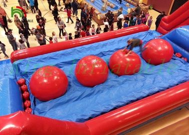 Los juegos inflables rojos o azules sin plomo de los deportes/explotan la carrera de obstáculos y resbalan