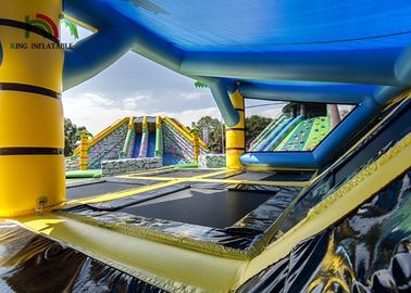 Artículo brillante inflable del color del parque de atracciones del patio combinado de Multiplay