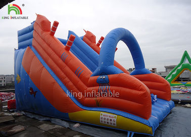 El PVC rojo Tarpualin del azul inflable seca la puntura de la diapositiva - prueba para la guardería