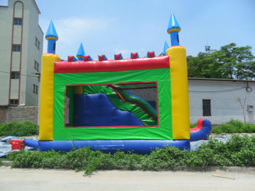 Casas comerciales de la despedida de los niños coloridos con la diapositiva, ignífuga