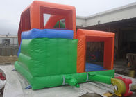Escúdese el tipo castillo de salto inflable con la diapositiva para el parque de atracciones al aire libre de los niños